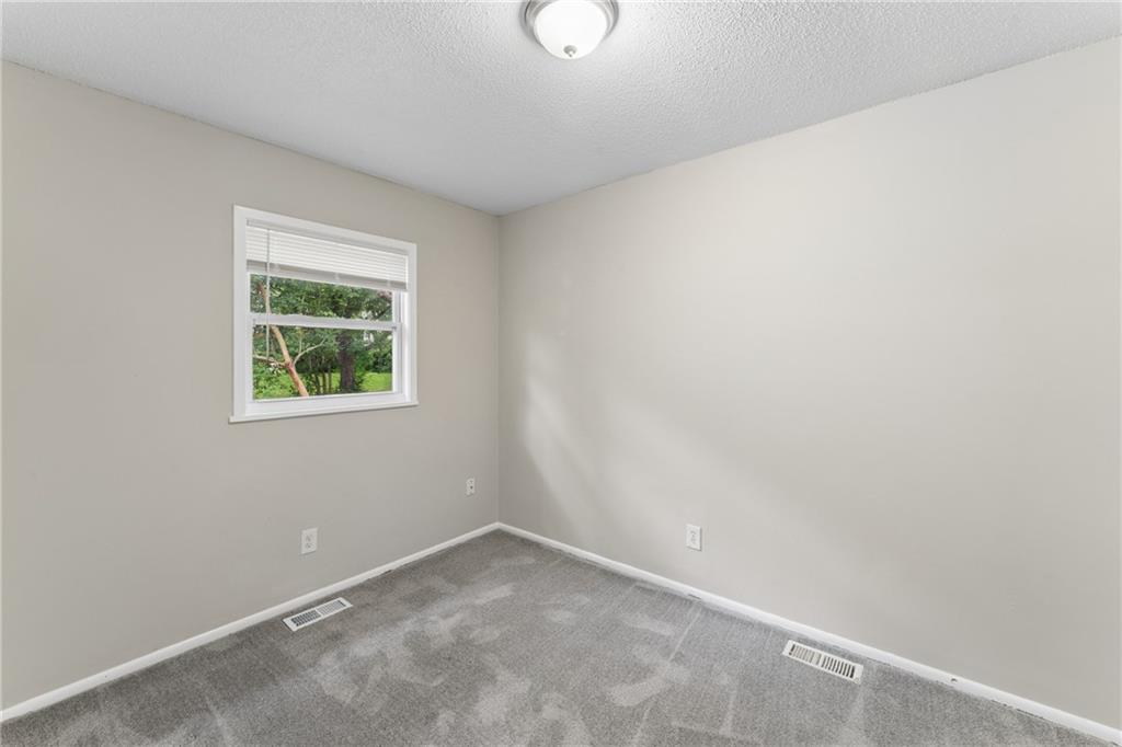 9505 Spring Valley Road Property Photo 23