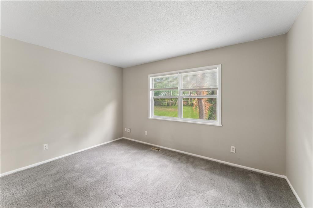 9505 Spring Valley Road Property Photo 33