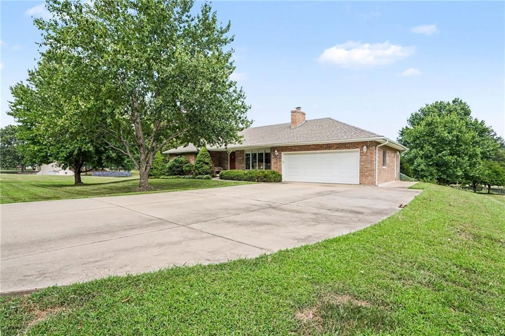 18103 Murphy Road Property Photo 3