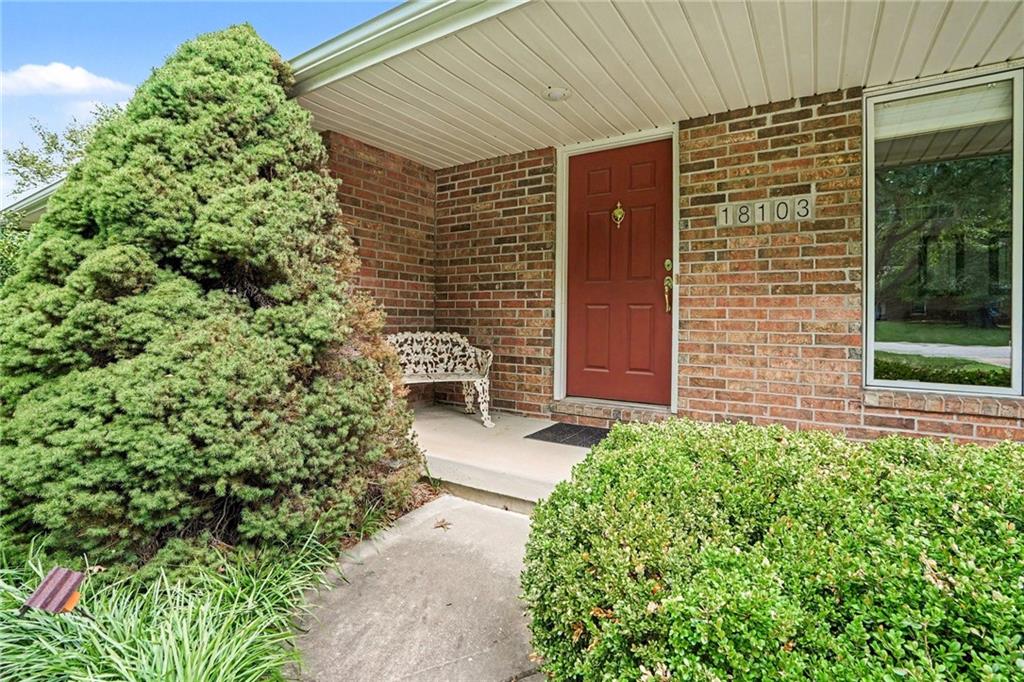 18103 Murphy Road Property Photo 4