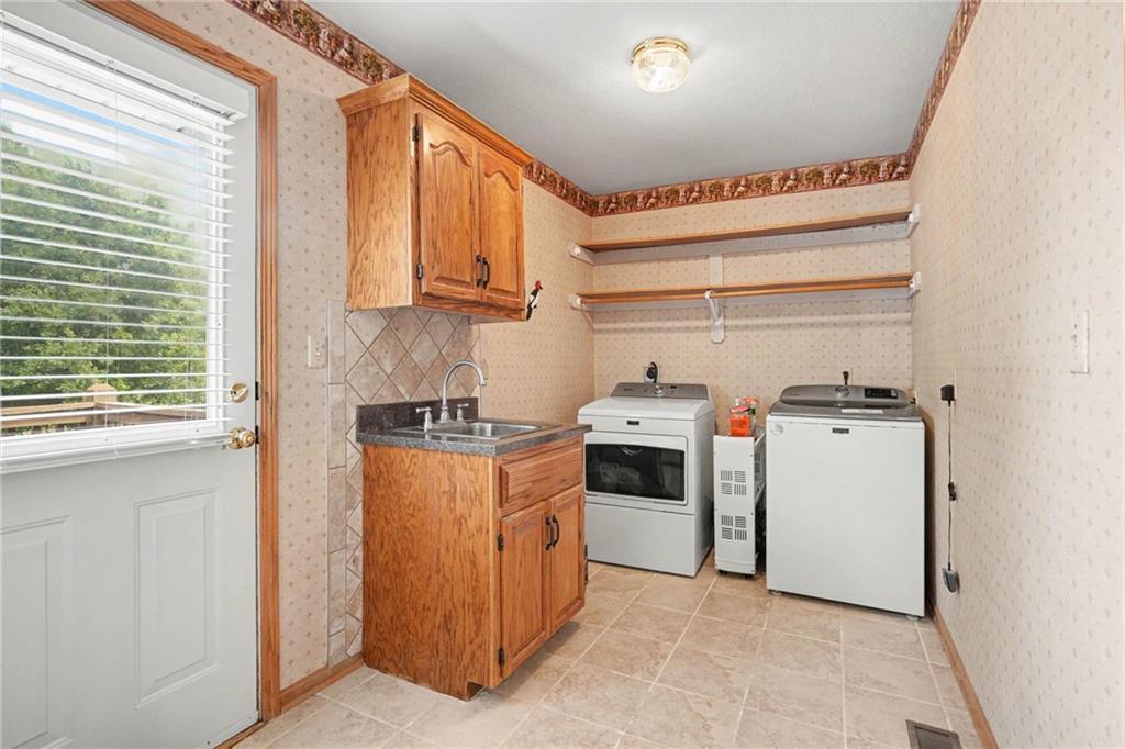 18103 Murphy Road Property Photo 11