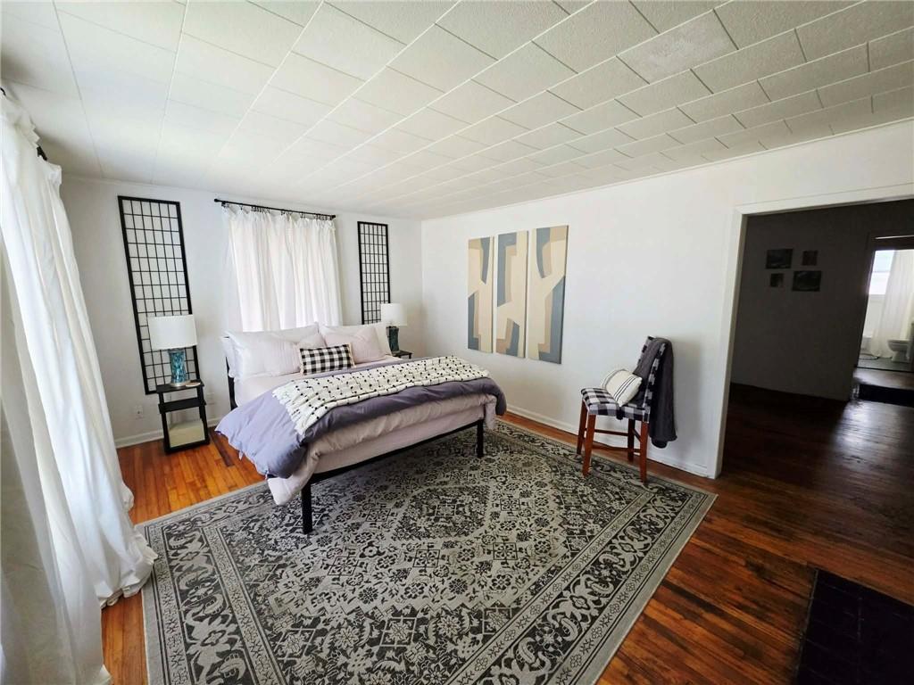 206 E 15th Street Property Photo 33