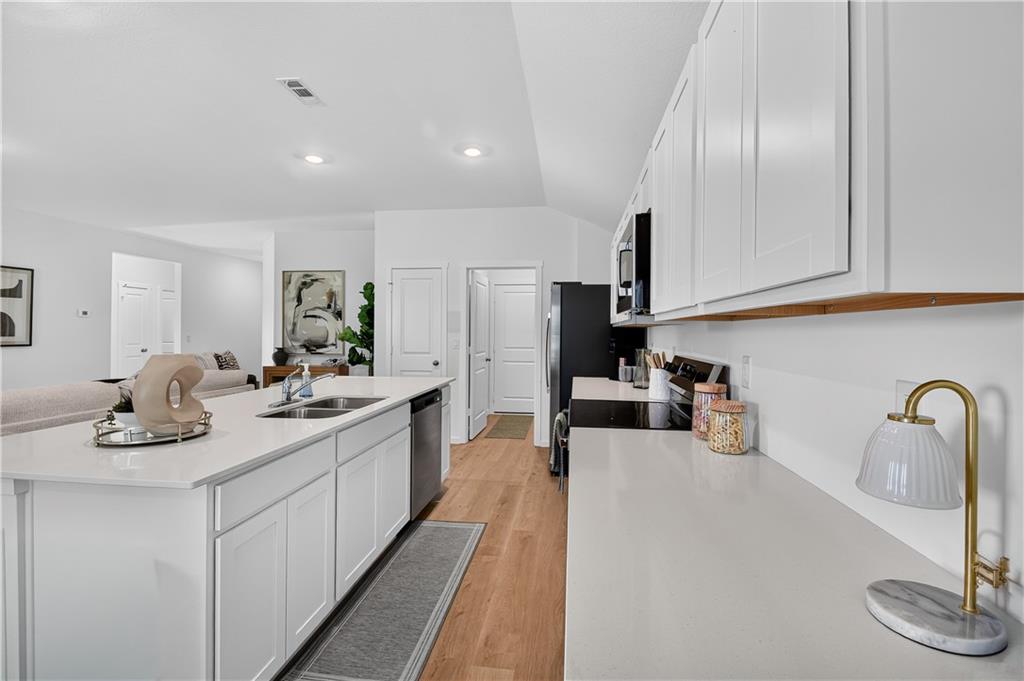 1604 Sw 9th Street Property Photo 5