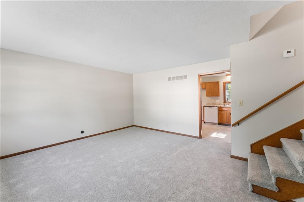 7817 England Drive Property Photo 6