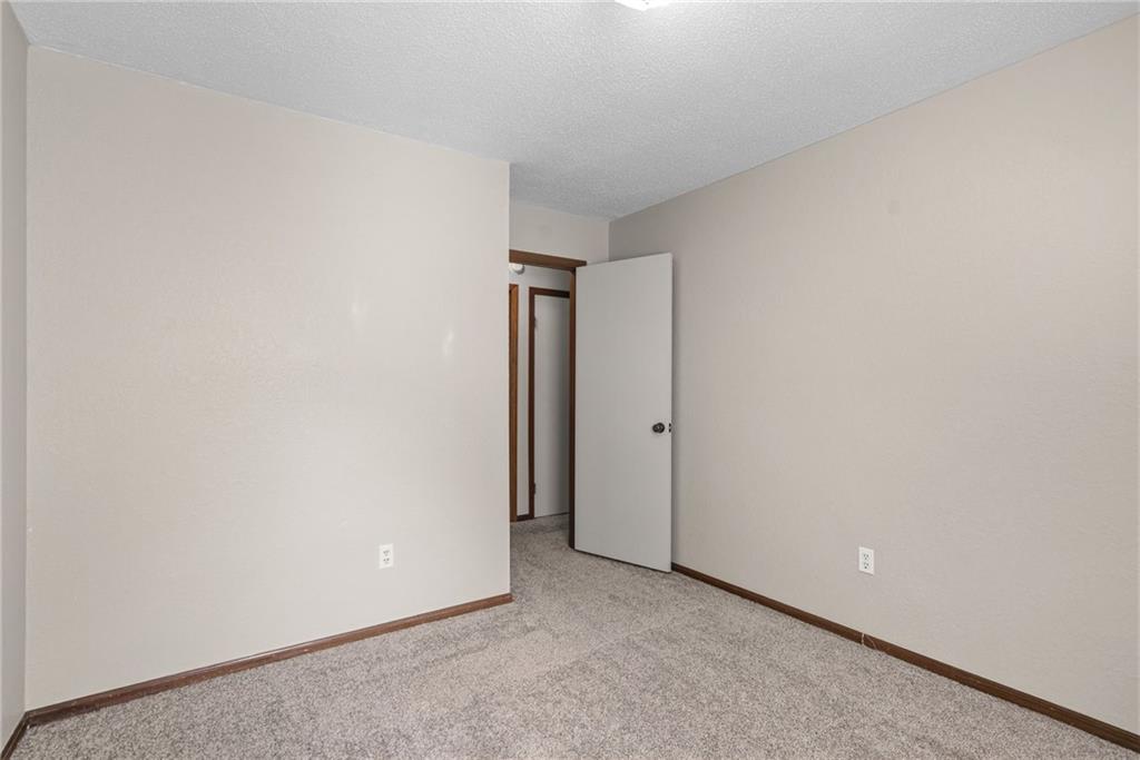 11327 W 77th Terrace Property Photo 19