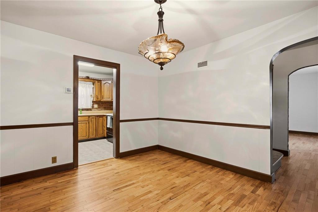 1204 E Walnut Street Property Photo 10