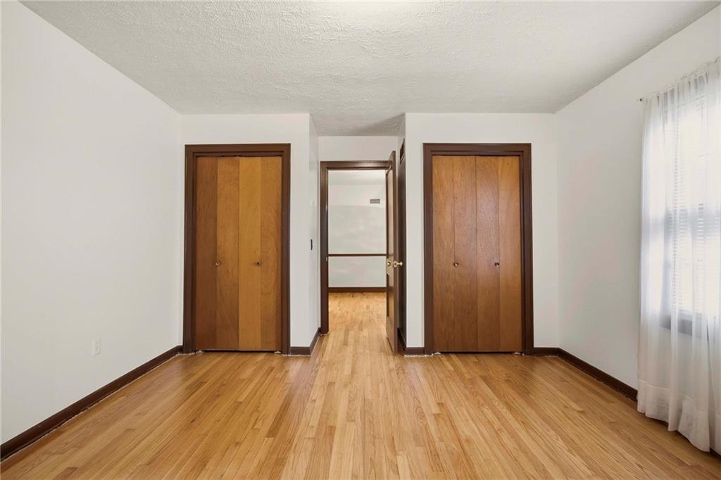 1204 E Walnut Street Property Photo 17