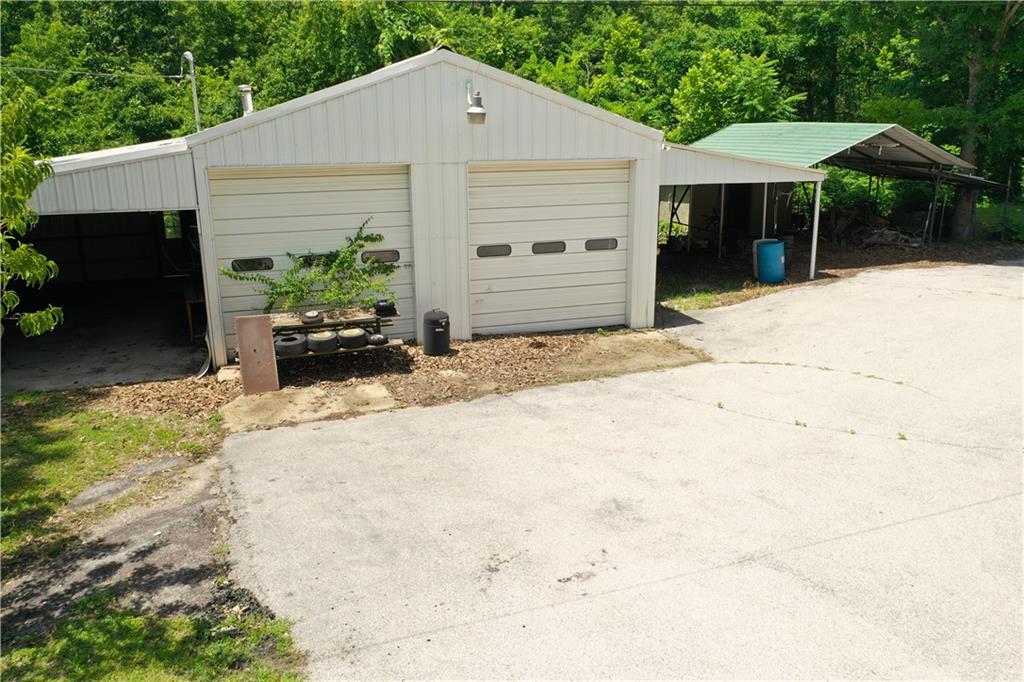 128 Jh Williamson Jr Court Property Photo 4