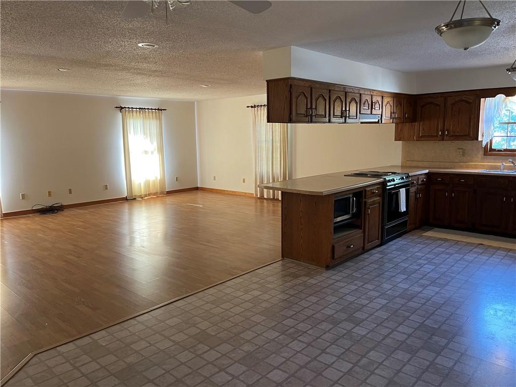 128 Jh Williamson Jr Court Property Photo 8