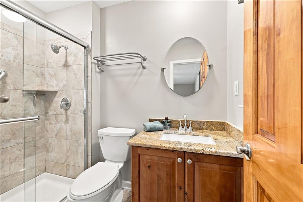 10027 Noland Road Property Photo 15