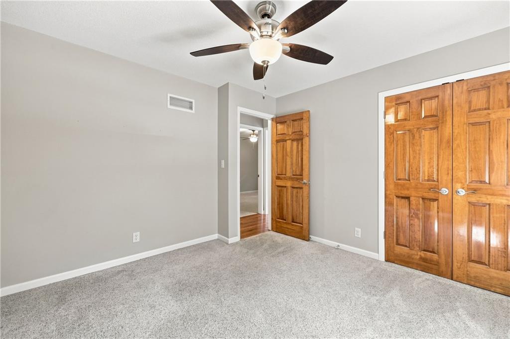 10027 Noland Road Property Photo 19