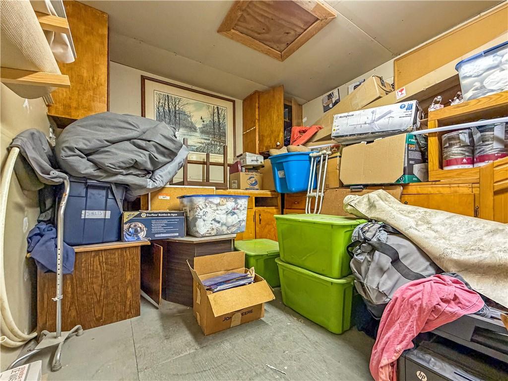 S Pine Street Property Photo 16