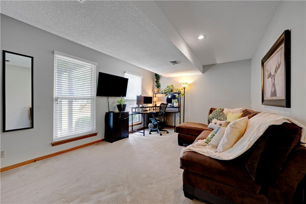 8031 W 149th Terrace Property Photo 20