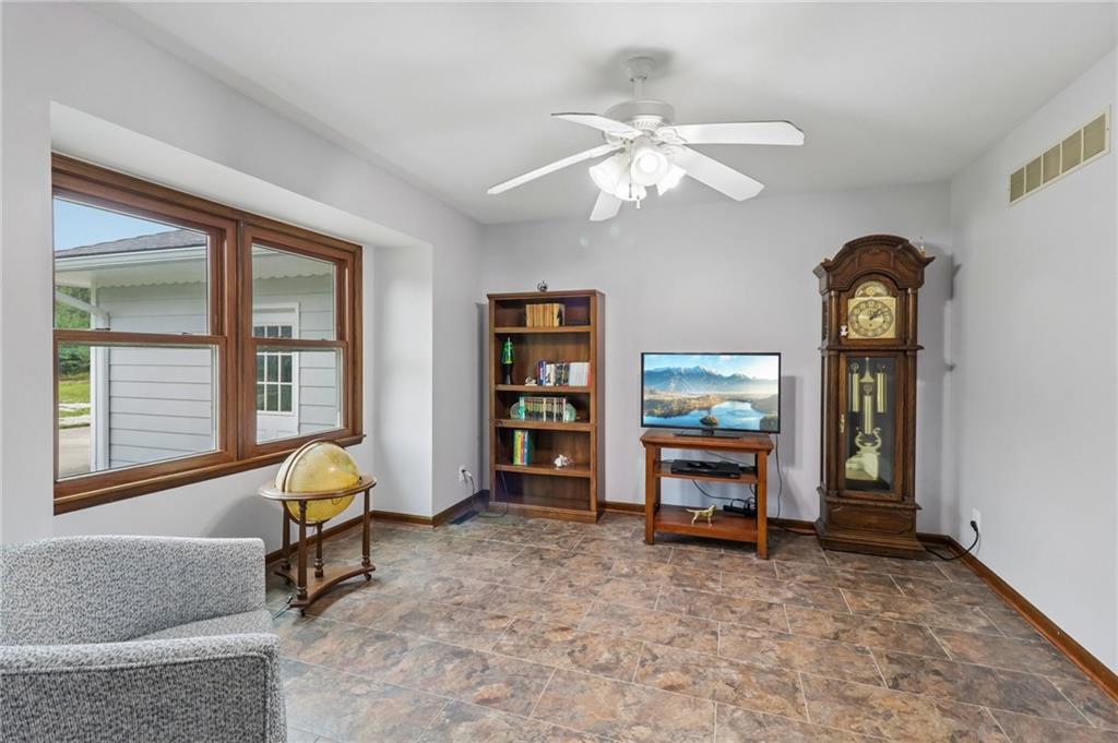 18591 Cantrell Road Property Photo 8