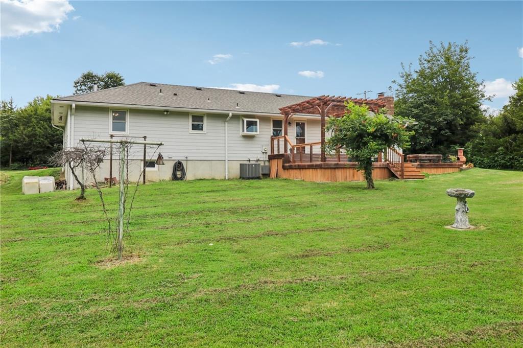 18591 Cantrell Road Property Photo 15