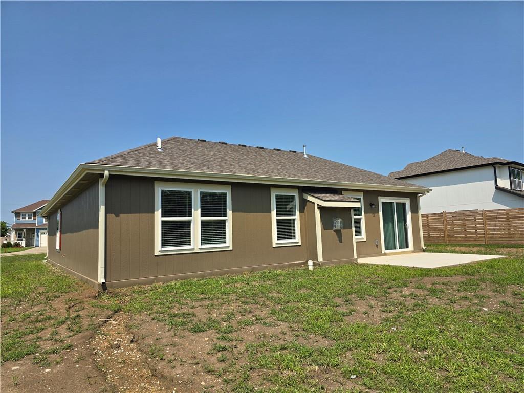 1602 Bluestem Drive Property Photo 4