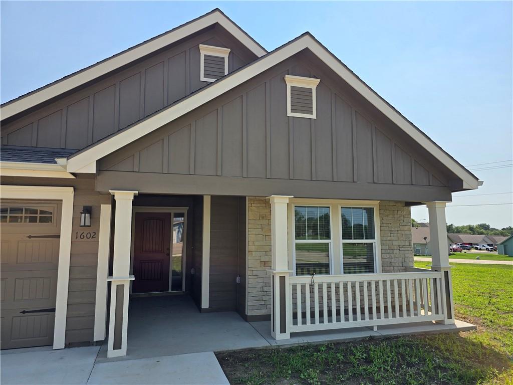 1602 Bluestem Drive Property Photo 6