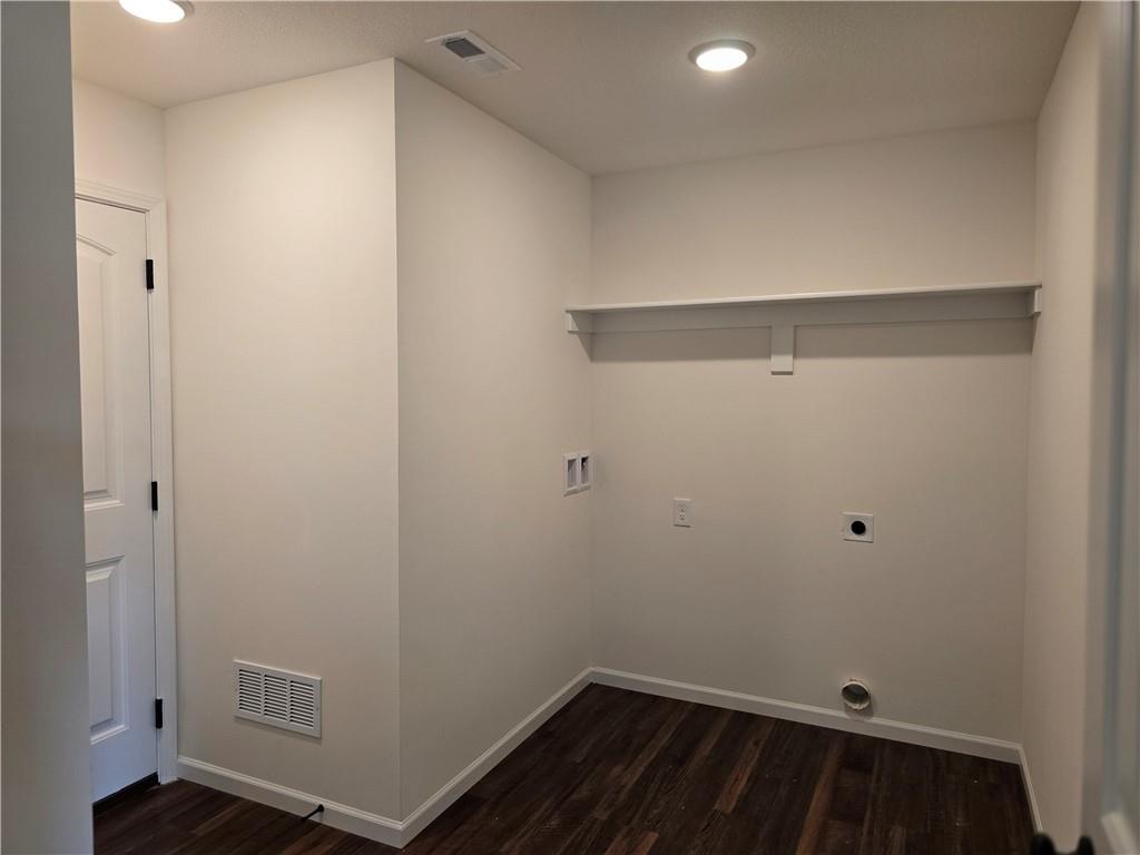 1602 Bluestem Drive Property Photo 14