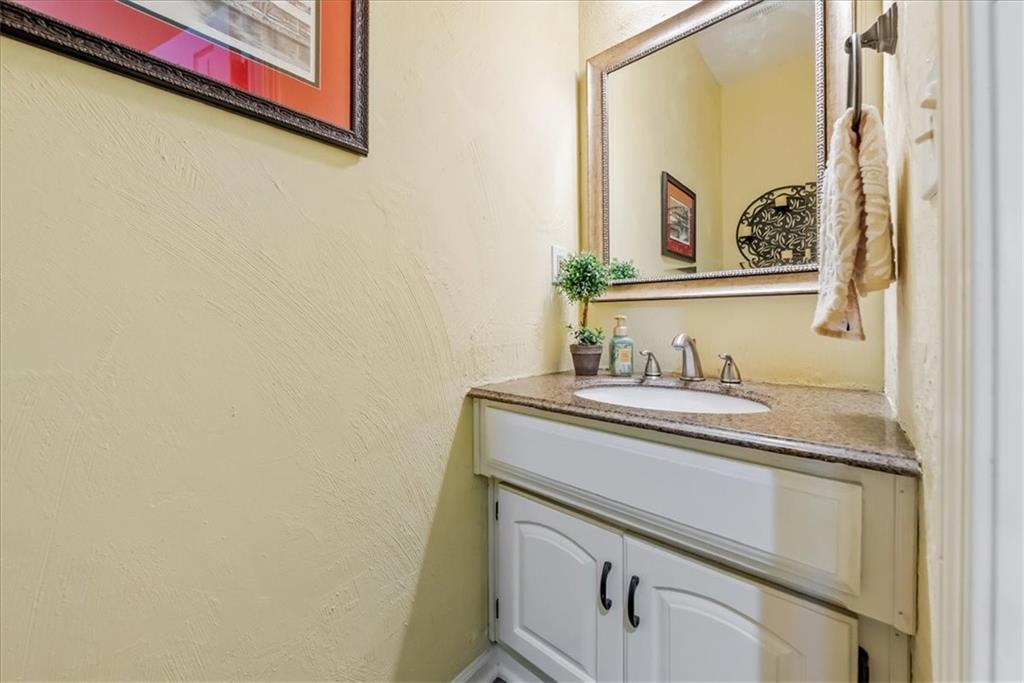 7901 W 152 Terrace Property Photo 16