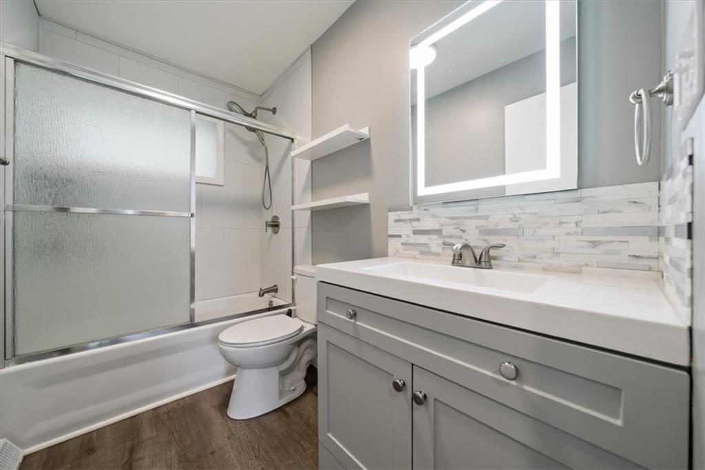 9934 England Drive Property Photo 13