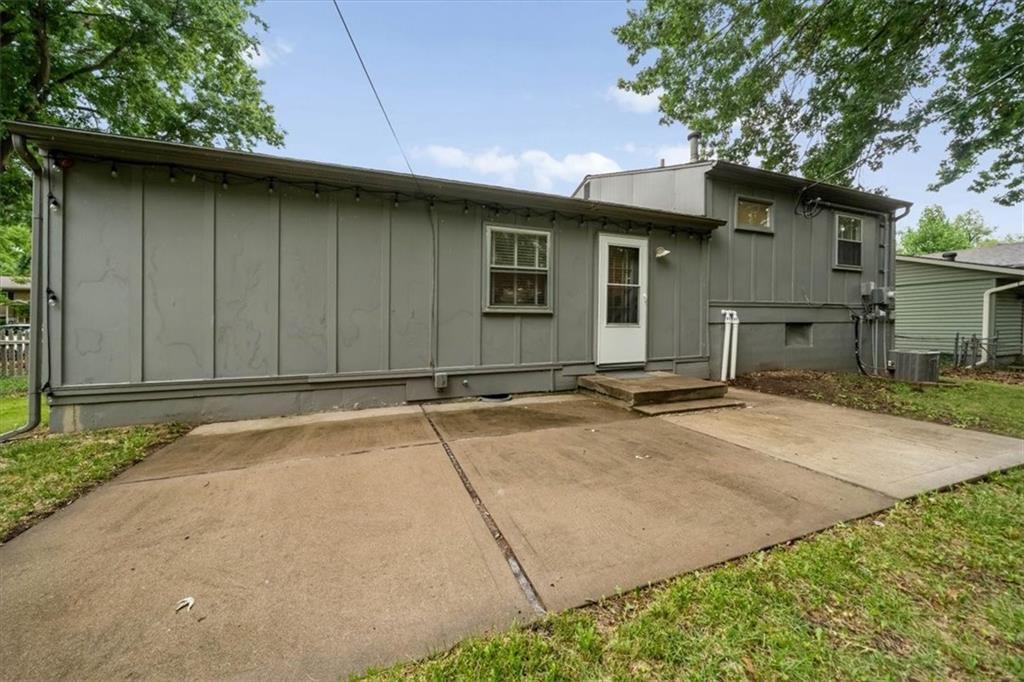 9934 England Drive Property Photo 26