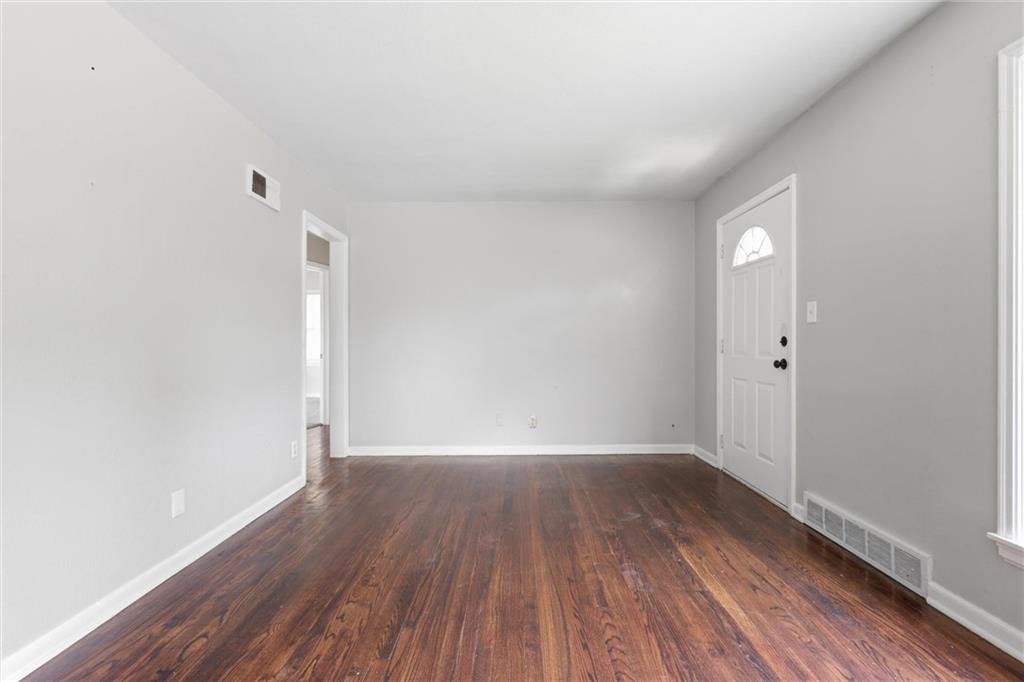 3625 Kimball Avenue Property Photo 8