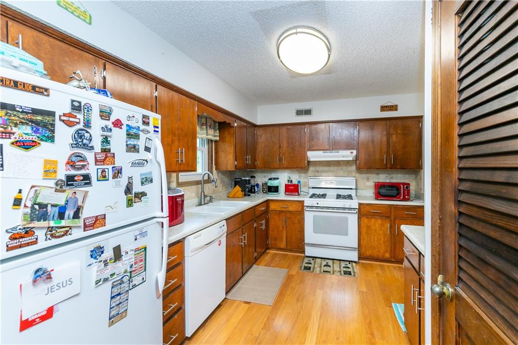 1178 S Delaware Drive Property Photo 12