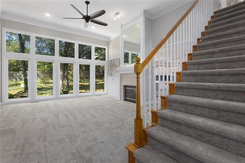 7560 Eicher Drive Property Photo 4