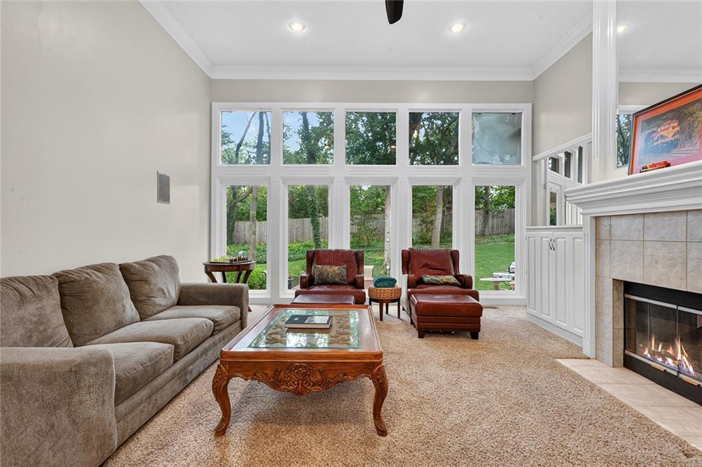 7560 Eicher Drive Property Photo 8