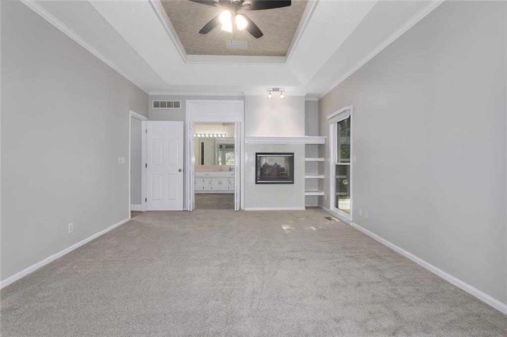 7560 Eicher Drive Property Photo 8