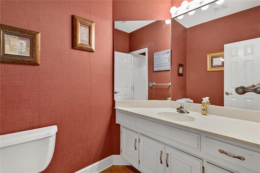 7560 Eicher Drive Property Photo 16