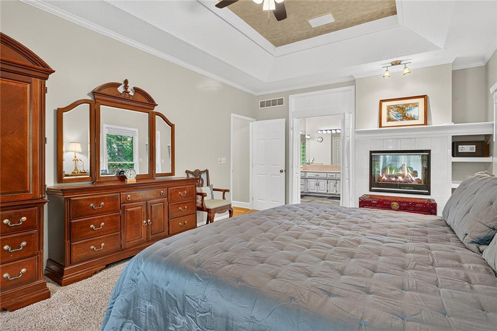 7560 Eicher Drive Property Photo 18