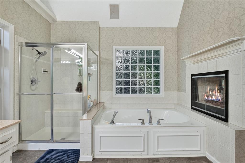 7560 Eicher Drive Property Photo 20