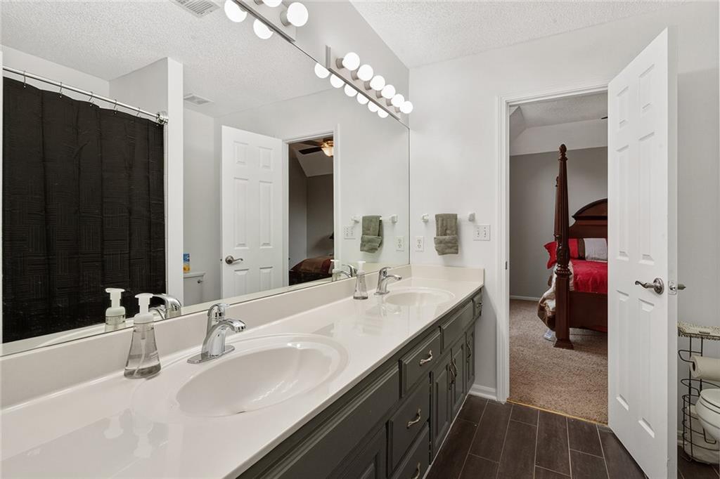 7560 Eicher Drive Property Photo 28