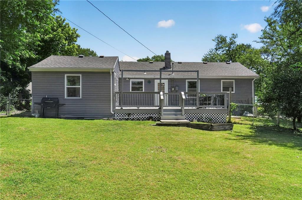 3140 S 46th Terrace Property Photo 21