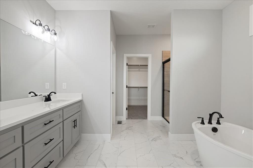 17507 Grey Hawke Ridge Property Photo 17