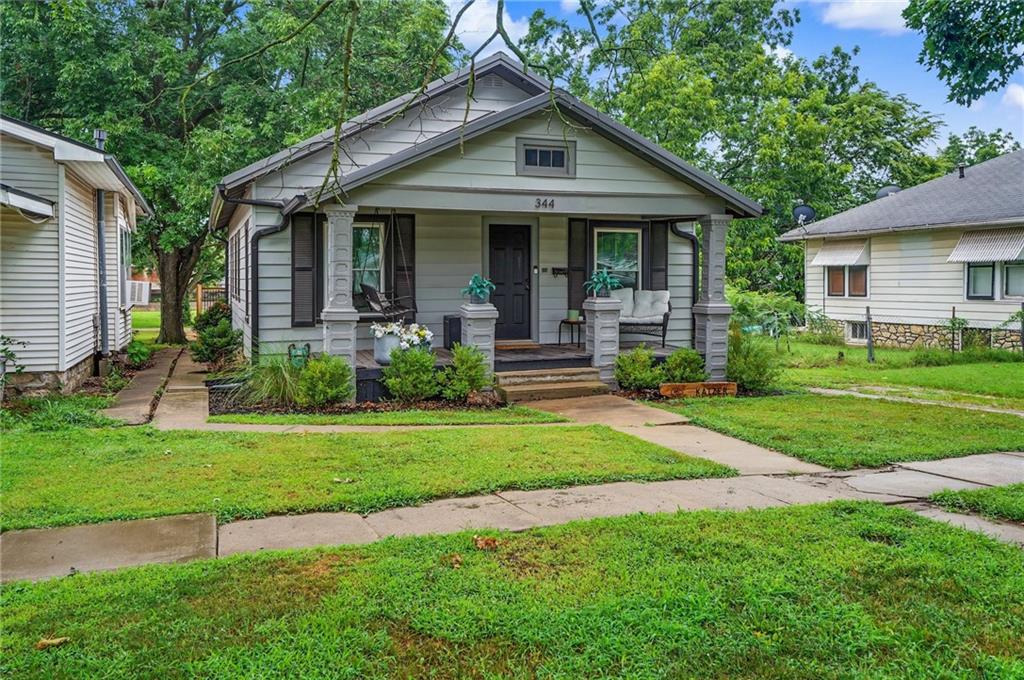 344 E 4th Avenue Property Photo 3