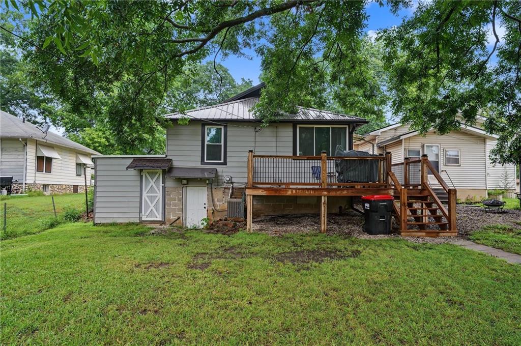 344 E 4th Avenue Property Photo 28