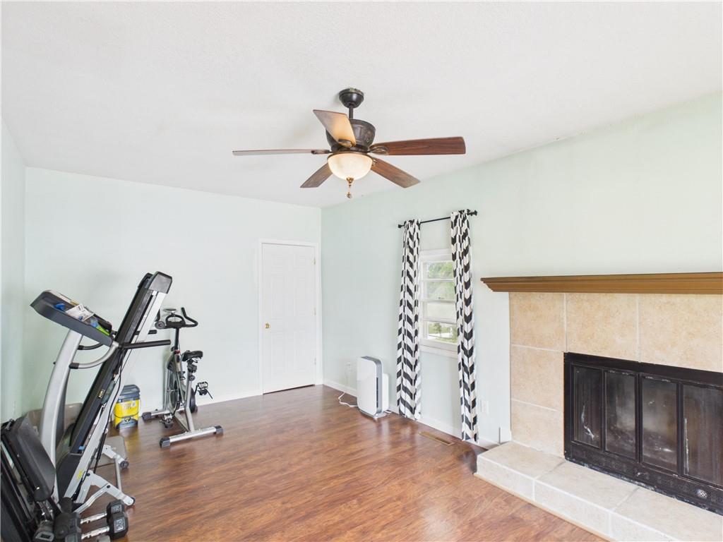 614 Hillcrest Drive Property Photo 6