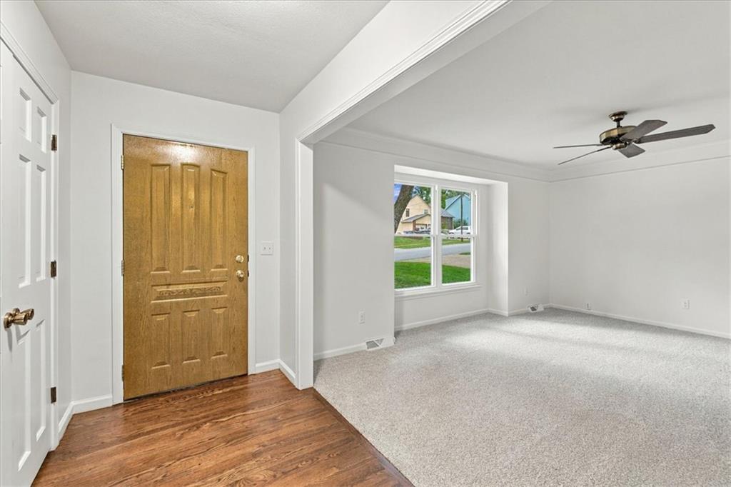 817 E Cothrell Street Property Photo 10