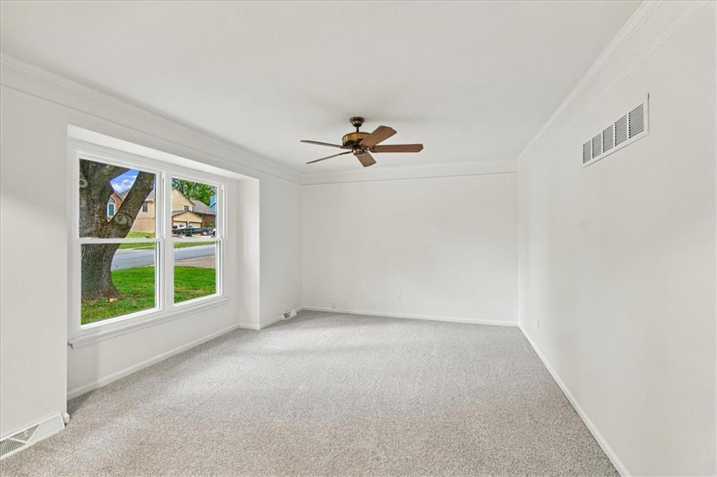 817 E Cothrell Street Property Photo 11