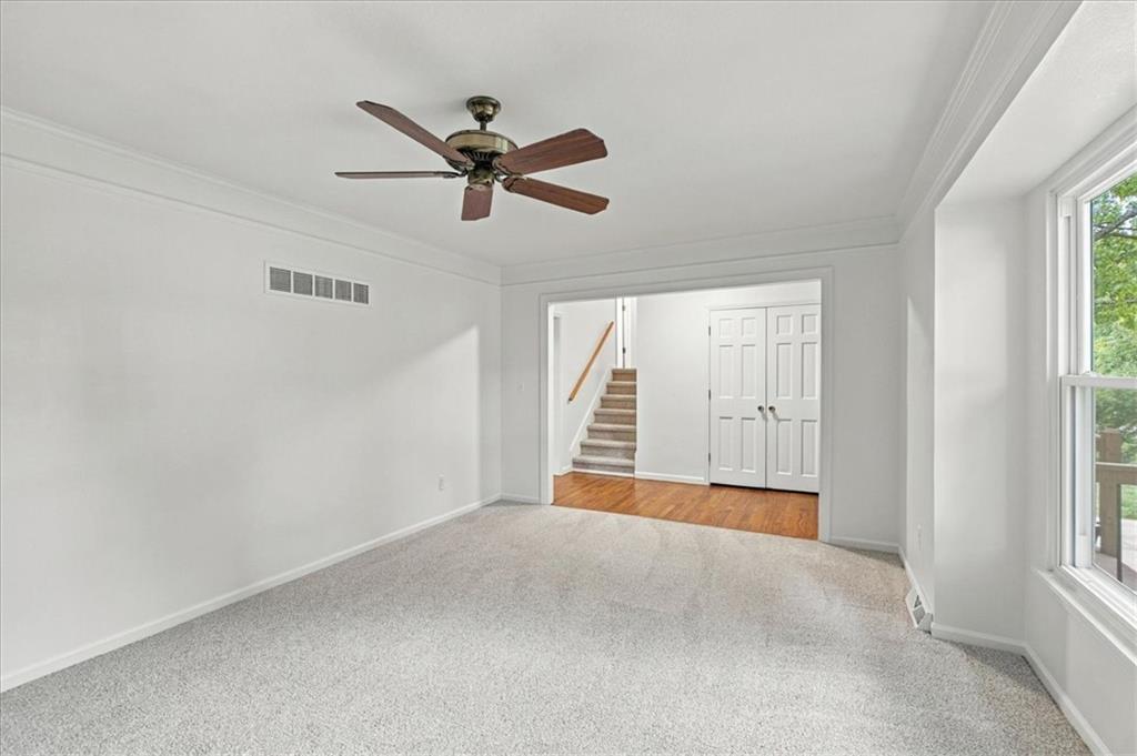 817 E Cothrell Street Property Photo 13