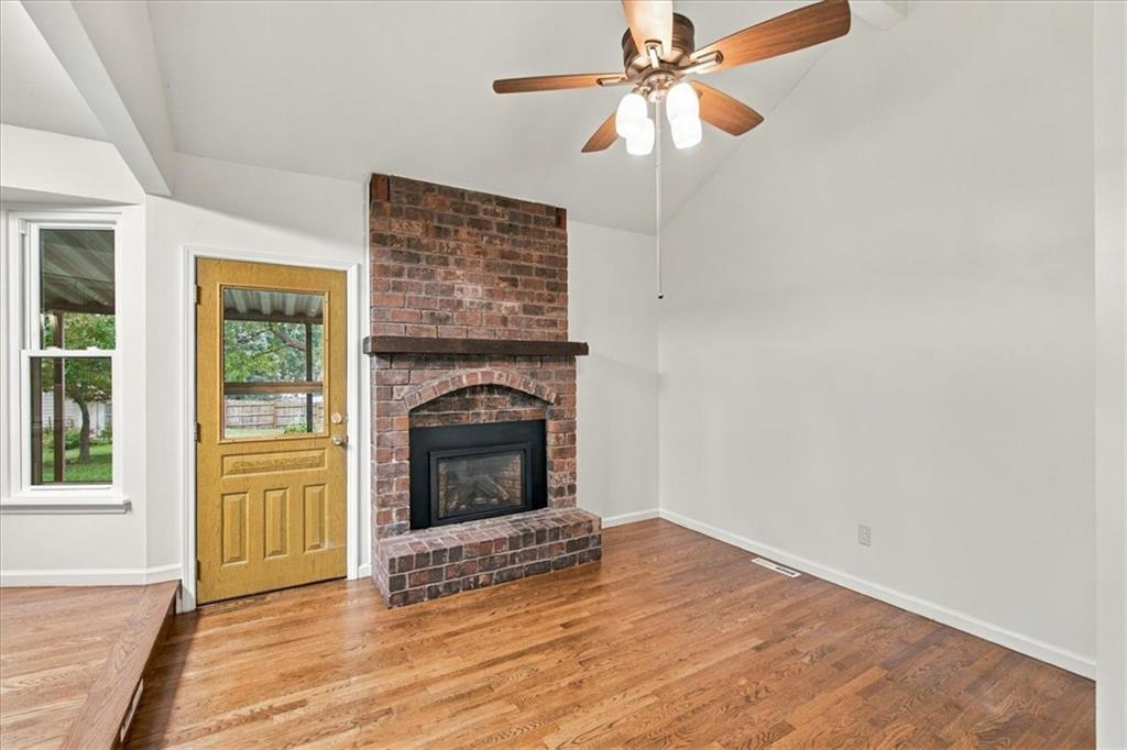 817 E Cothrell Street Property Photo 18