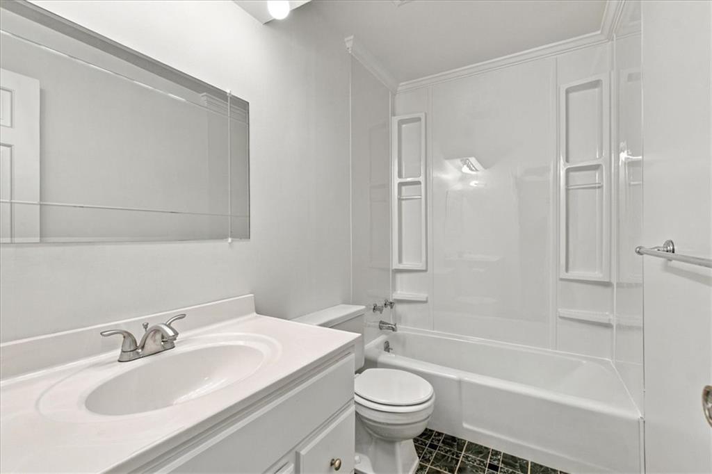 817 E Cothrell Street Property Photo 23