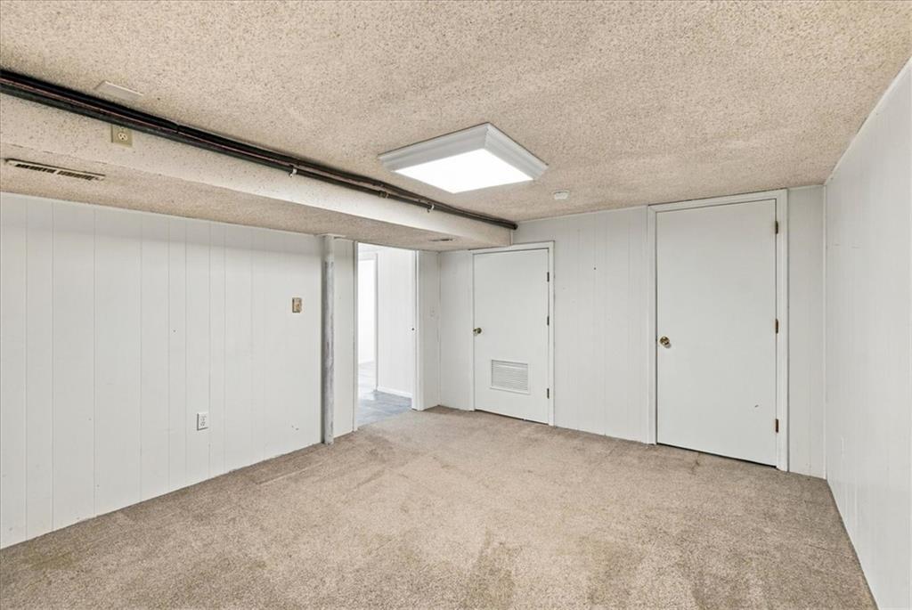 817 E Cothrell Street Property Photo 36