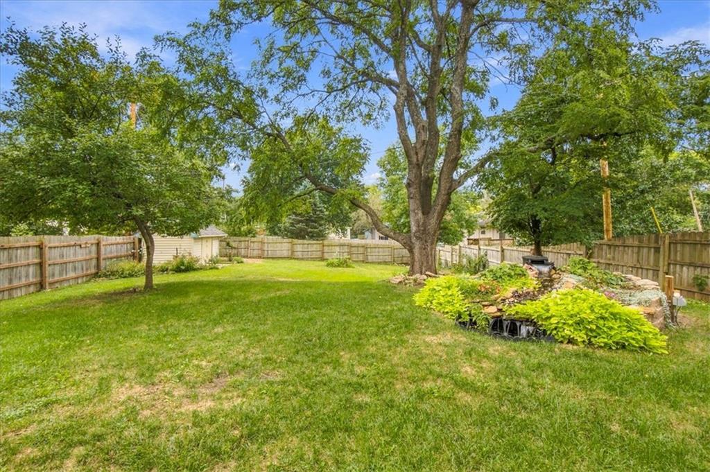 817 E Cothrell Street Property Photo 40
