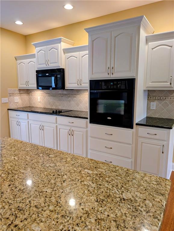 1407 Bear Creek Circle Property Photo 4