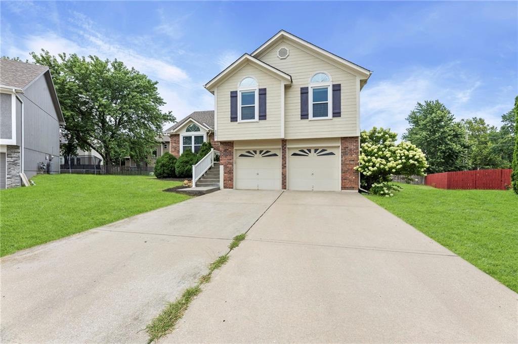 4401 Sw Hillside Drive Property Photo 2