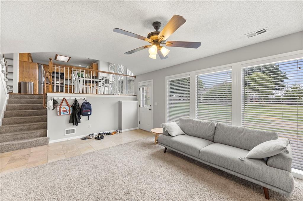 4401 Sw Hillside Drive Property Photo 18