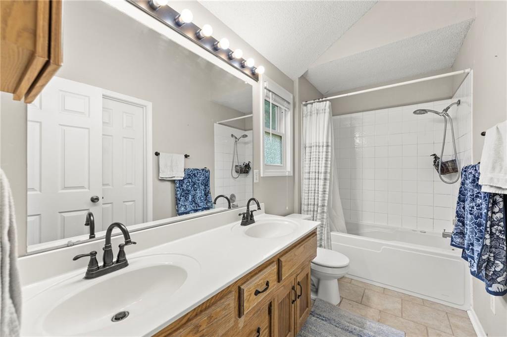 4401 Sw Hillside Drive Property Photo 23